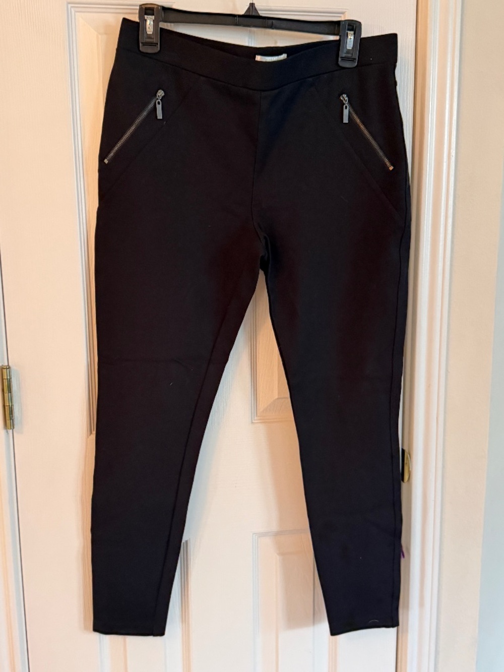 NWOT Women Black Ponte Stretch Skinny Ankle Pants Black Large